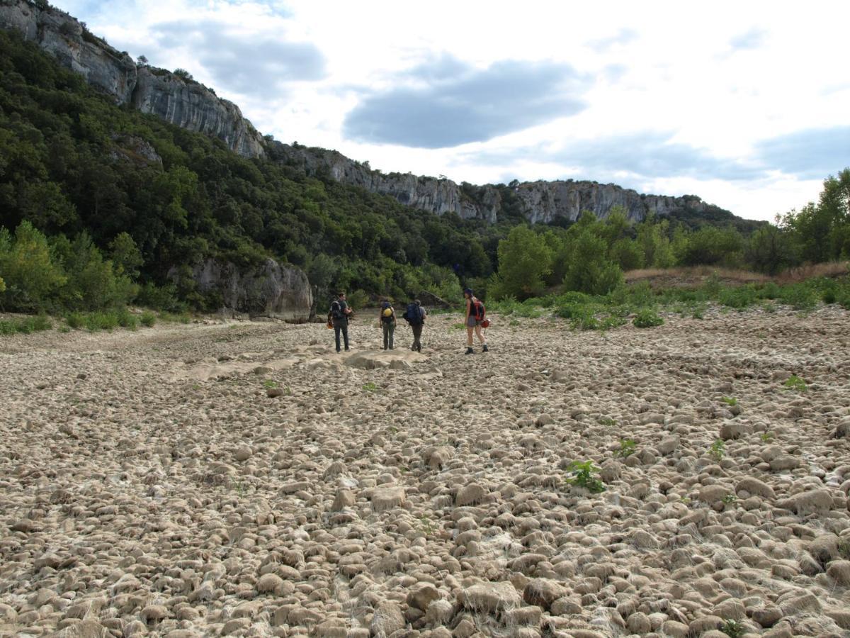 Blauzac Au Gardon D'Uzes Apartamento Exterior foto